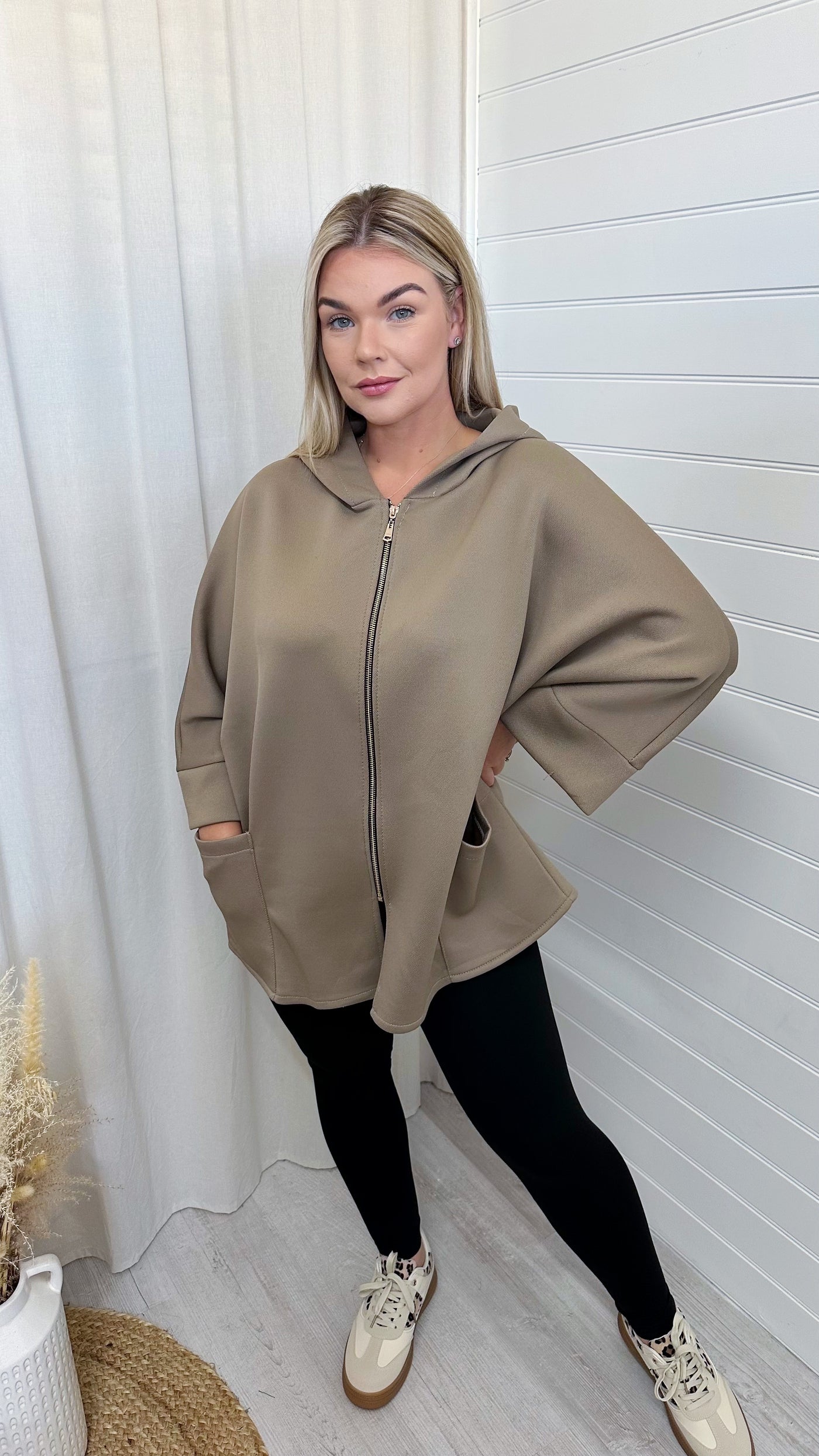 Textured Lightweight Hooded Jacket - MOCHA