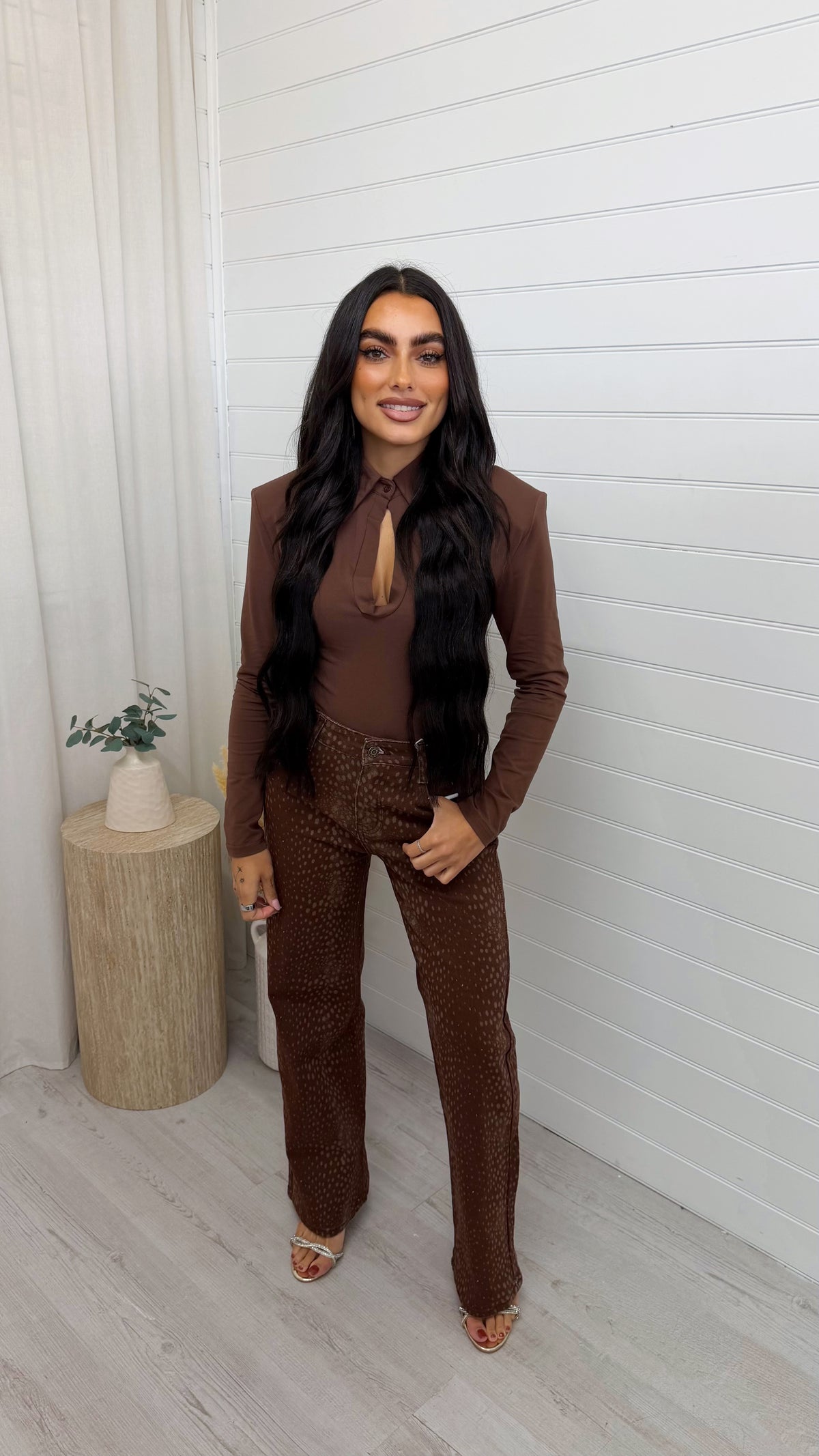 Shoulder Padded Key Hole Top - BROWN