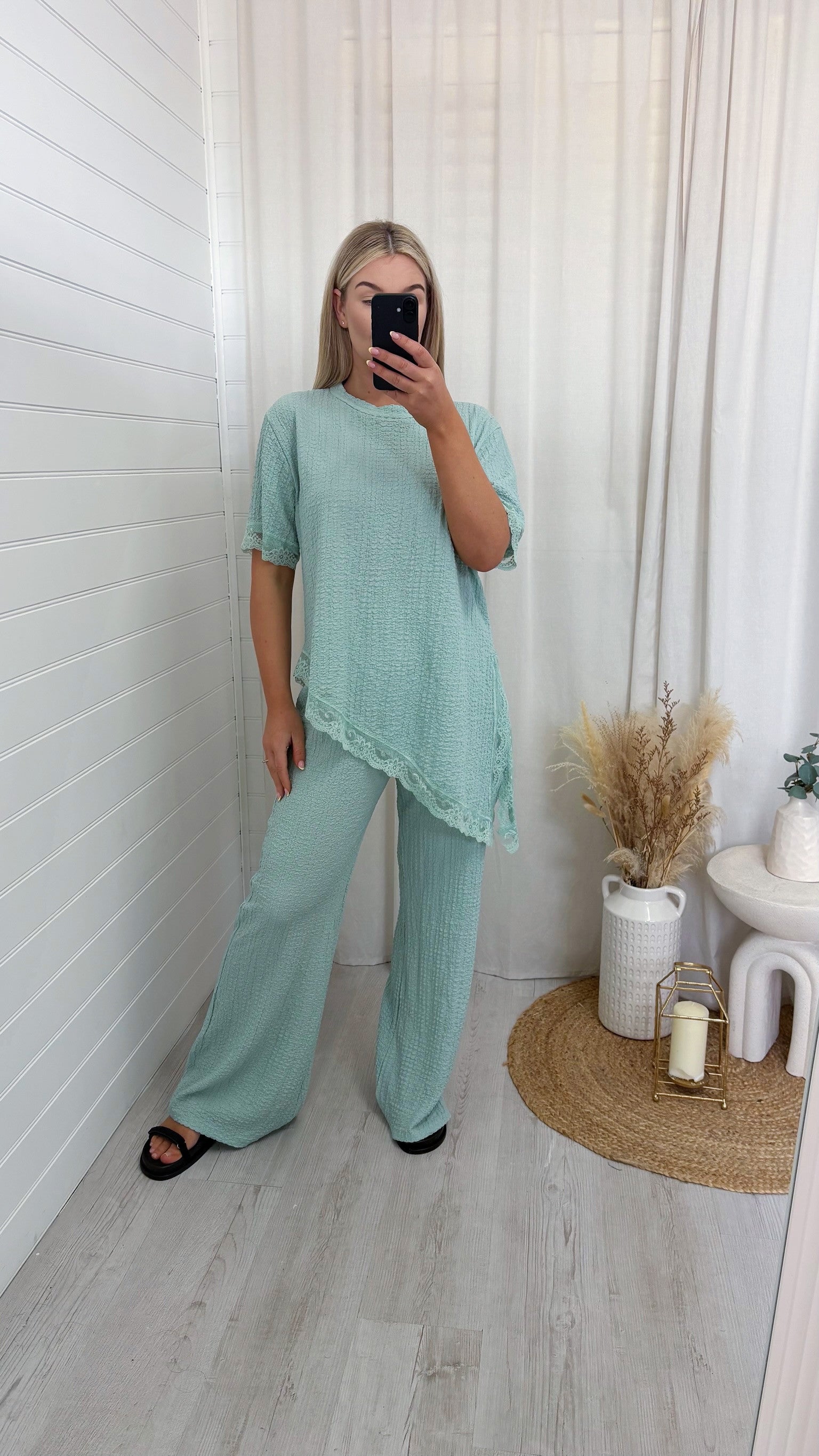 Lace Hem Asymmetric Co-Ord - MINT