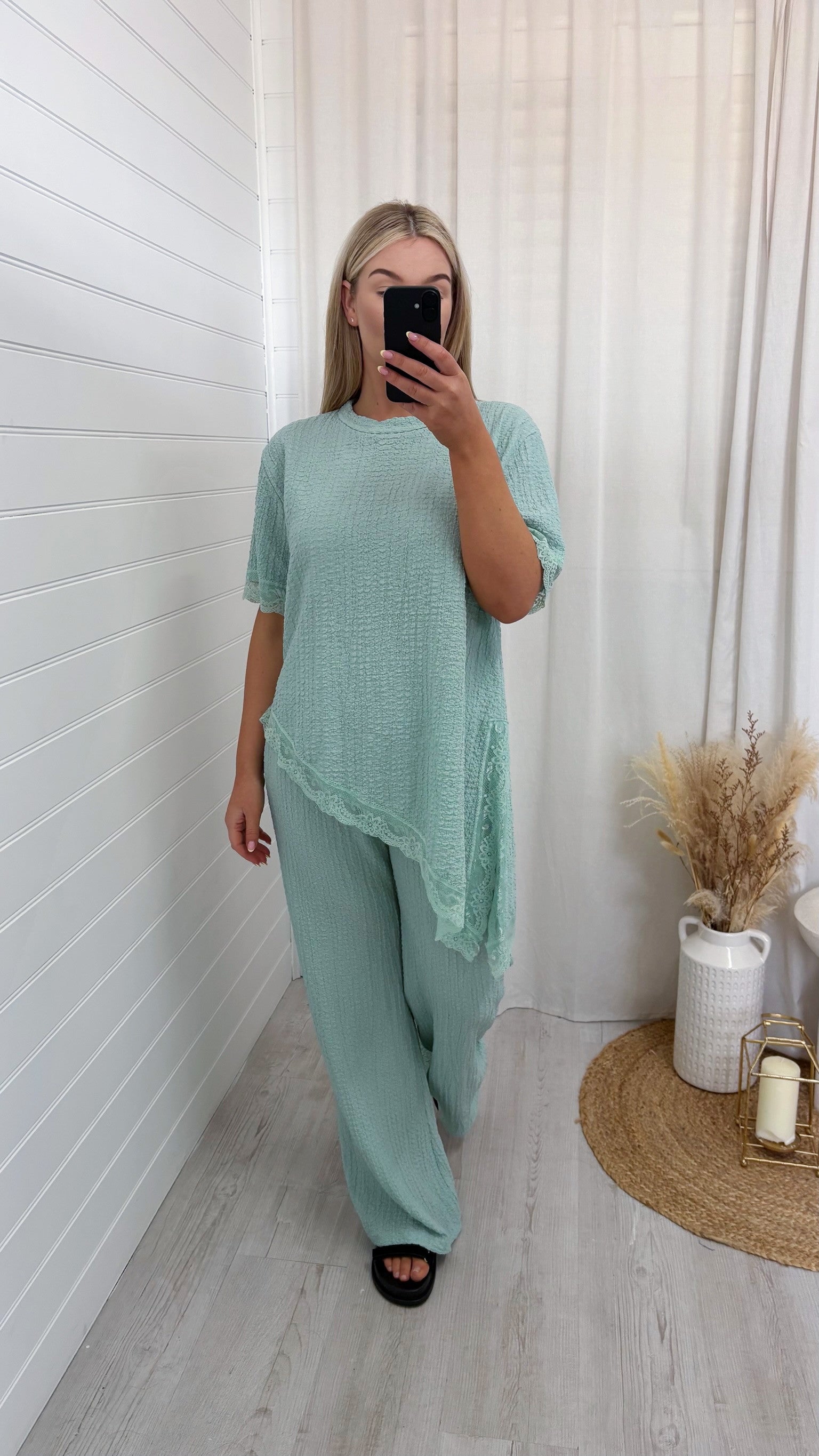 Lace Hem Asymmetric Co-Ord - MINT