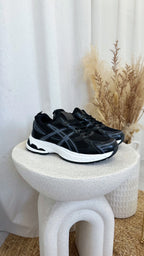 Classic Stripe Runner Trainers - BLACK