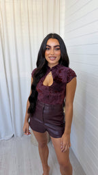 Velvet Branch Key Hole Top - BURGUNDY