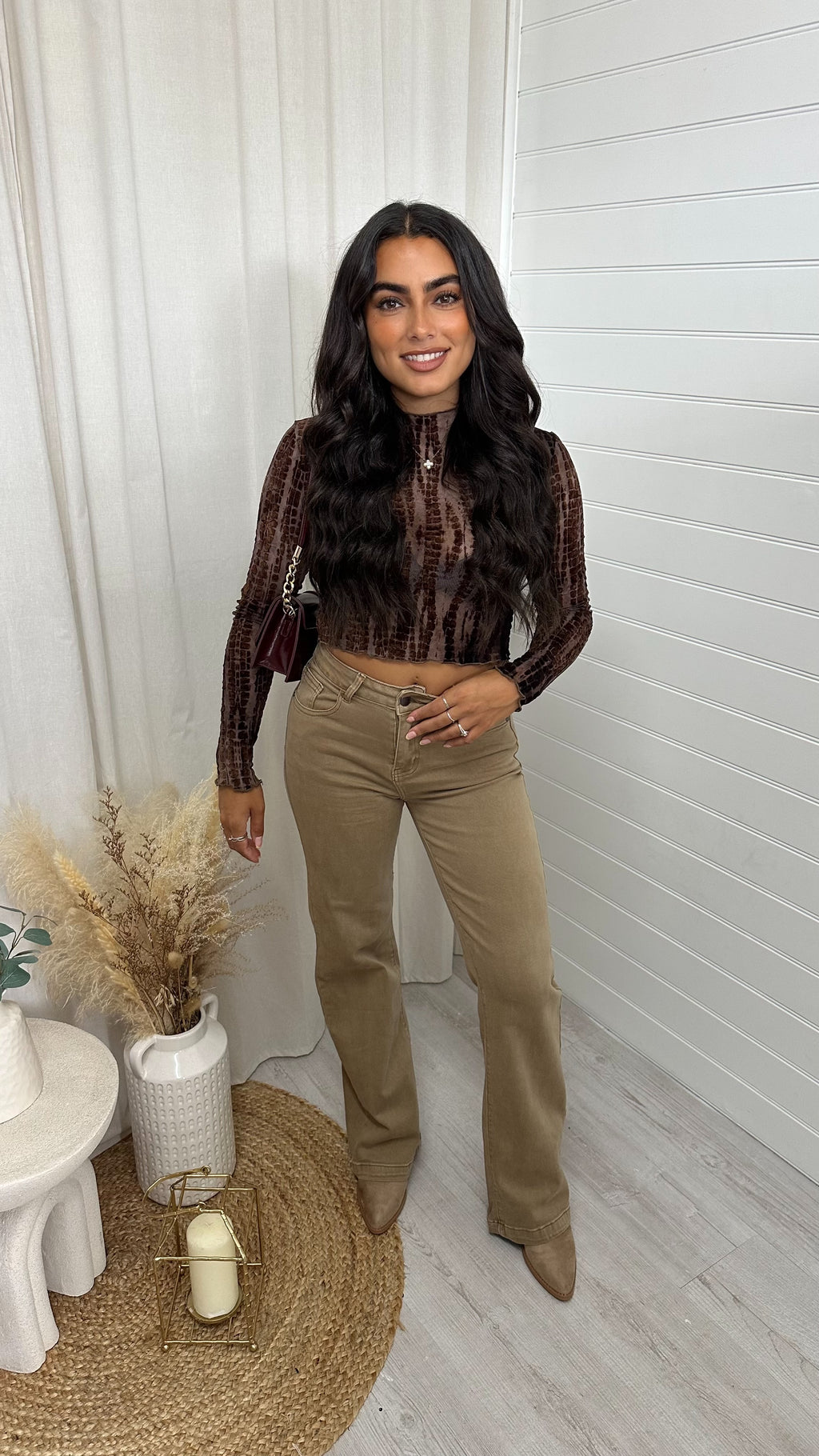 Straight Leg Stretchy High Waisted Jeans - BEIGE