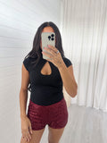 Twist Front Keyhole Top - BLACK