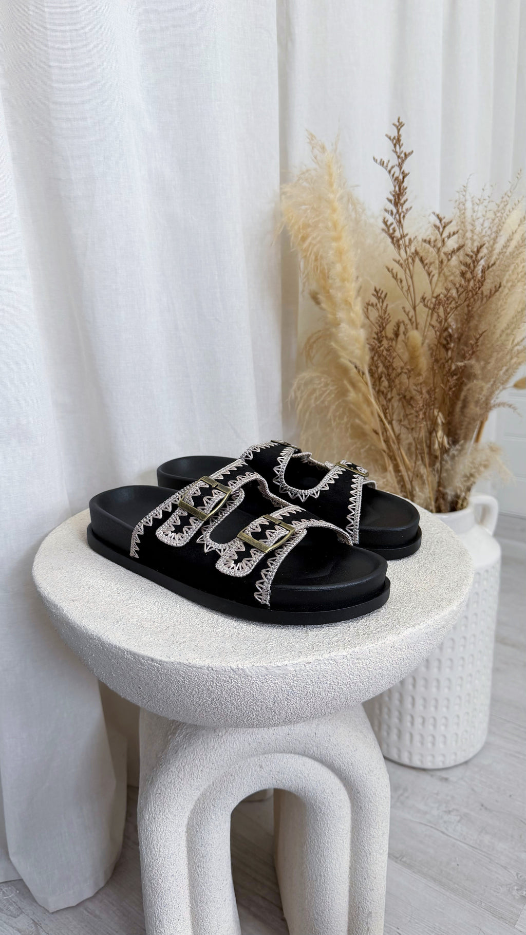 Stitch Trim Suede Sliders - BLACK