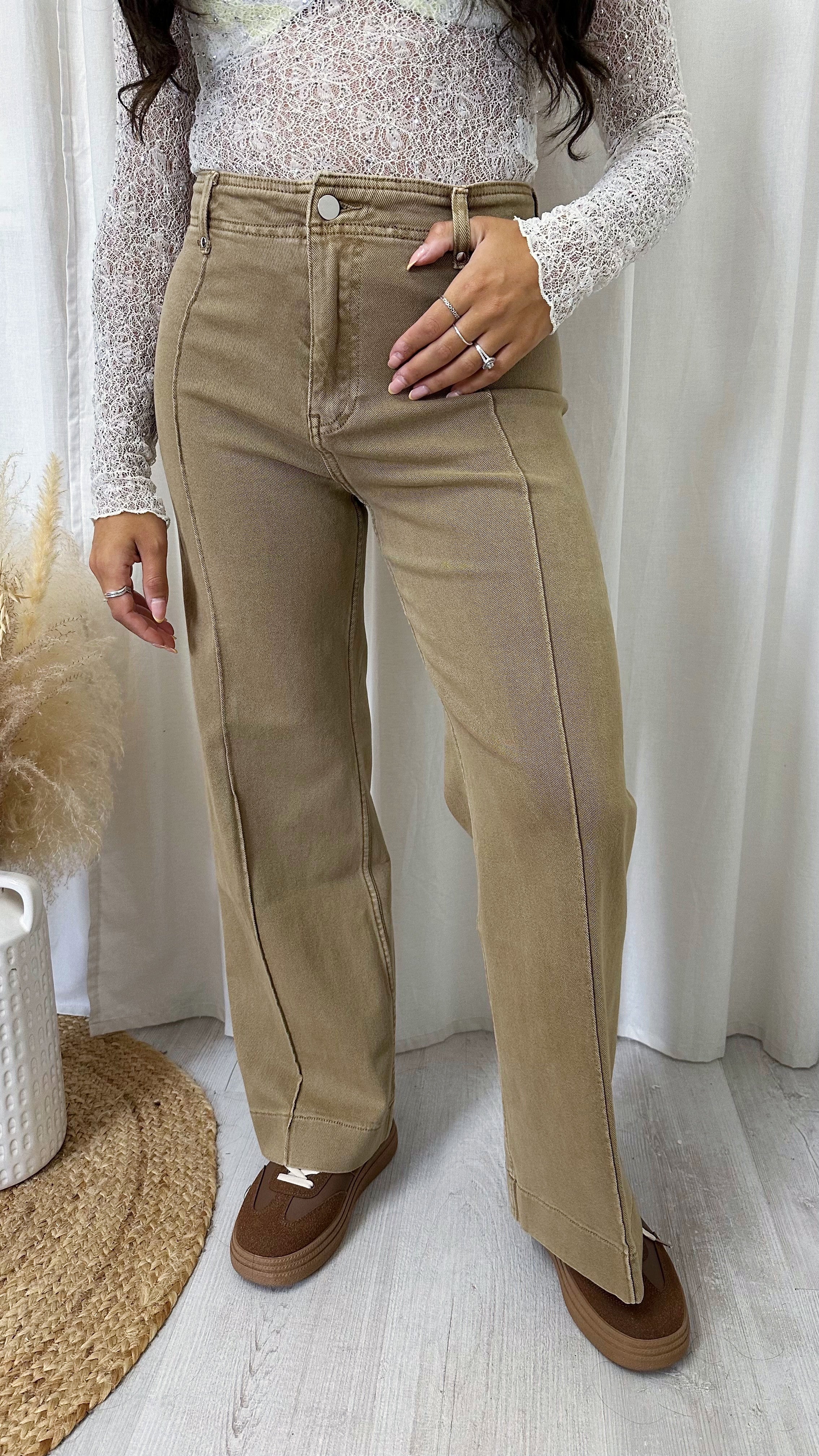Seam Front Wide Leg Stretchy Jeans - BEIGE