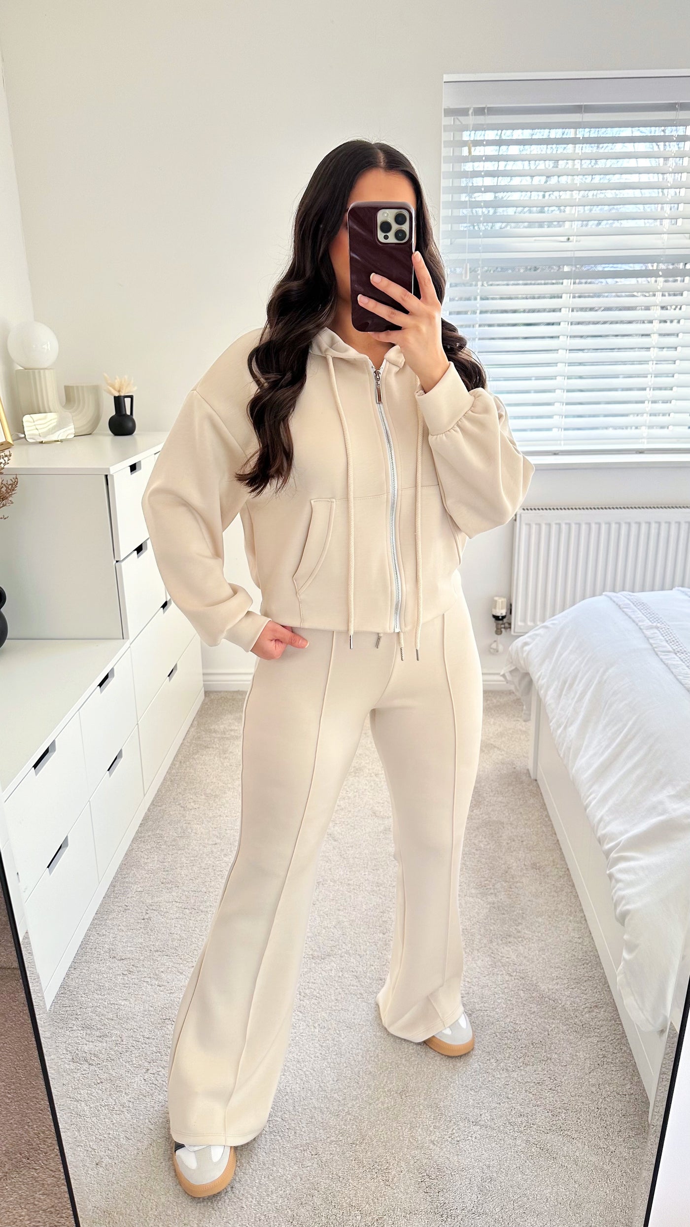 Crop Jacket and Flare Joggers Tracksuit - CREAM