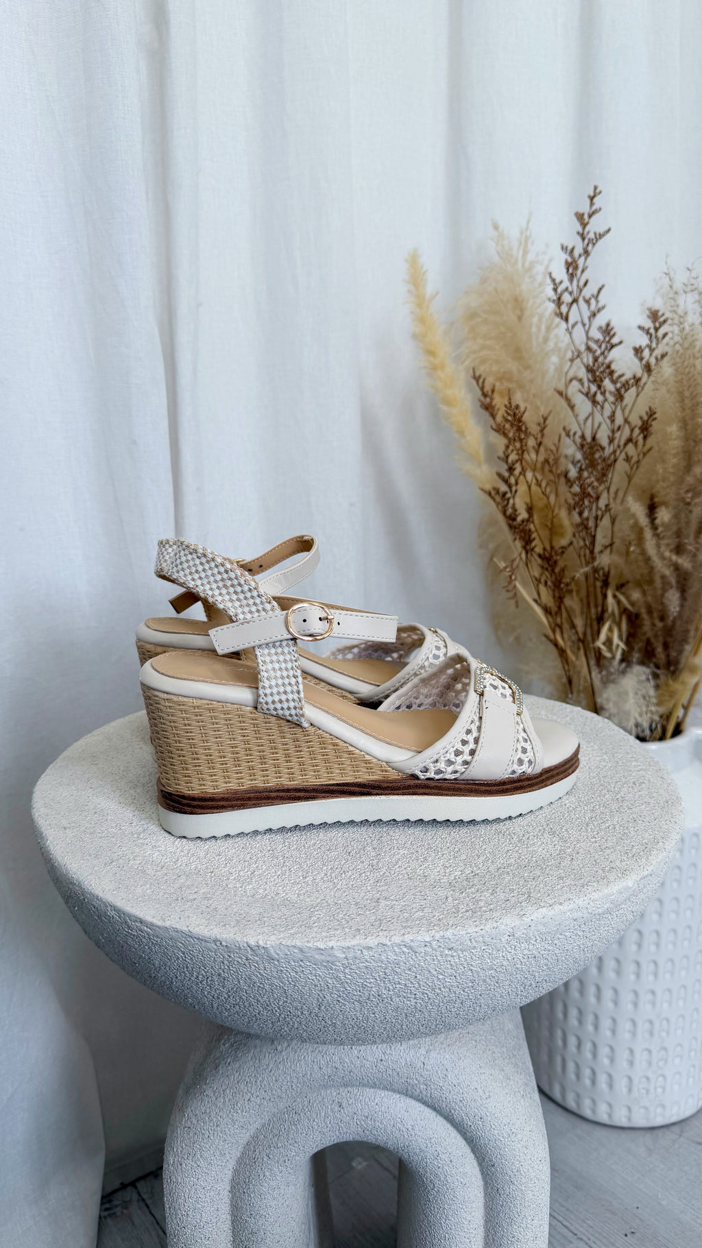Lace Detail Wedge Sandals - BEIGE
