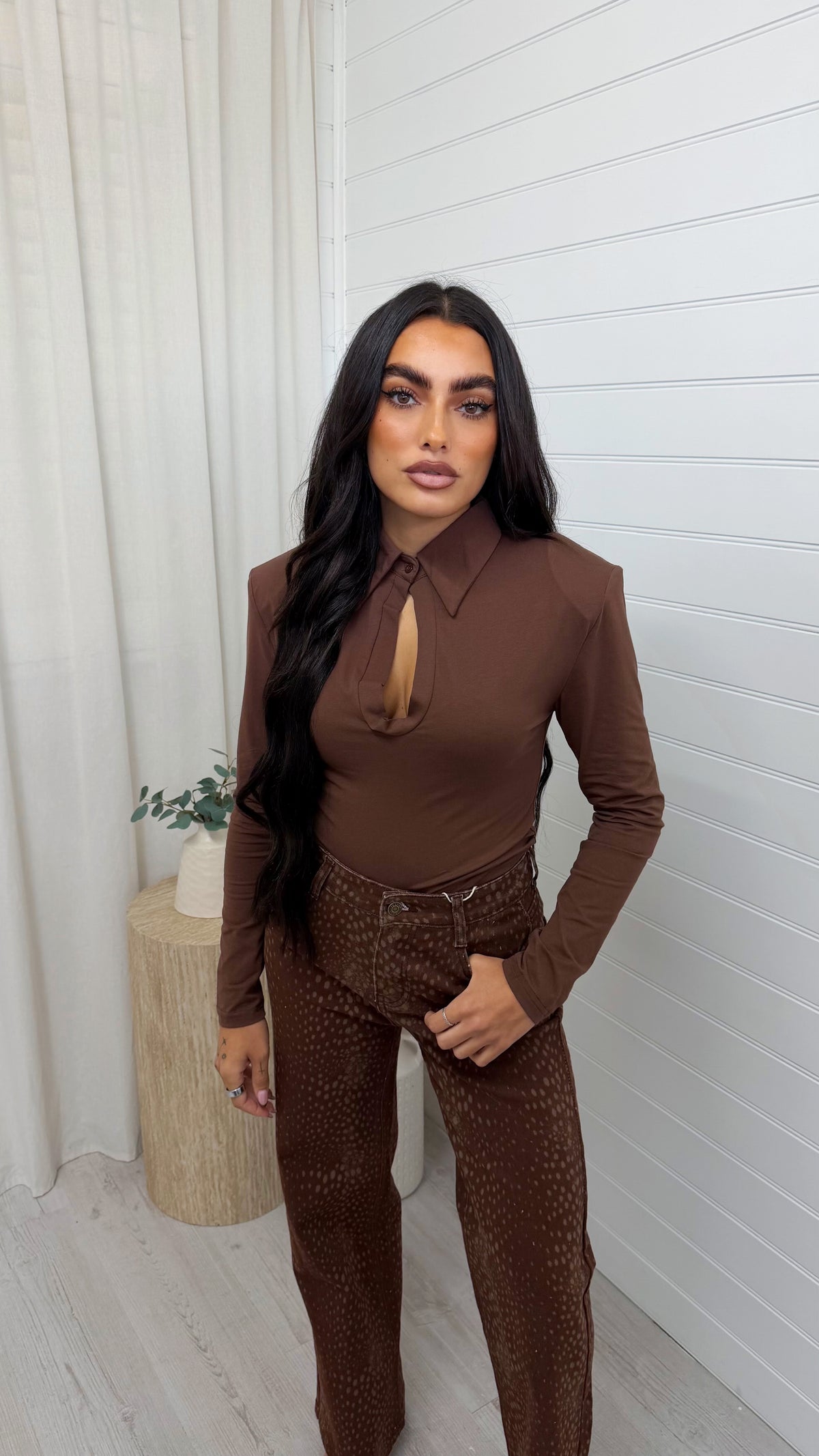Shoulder Padded Key Hole Top - BROWN