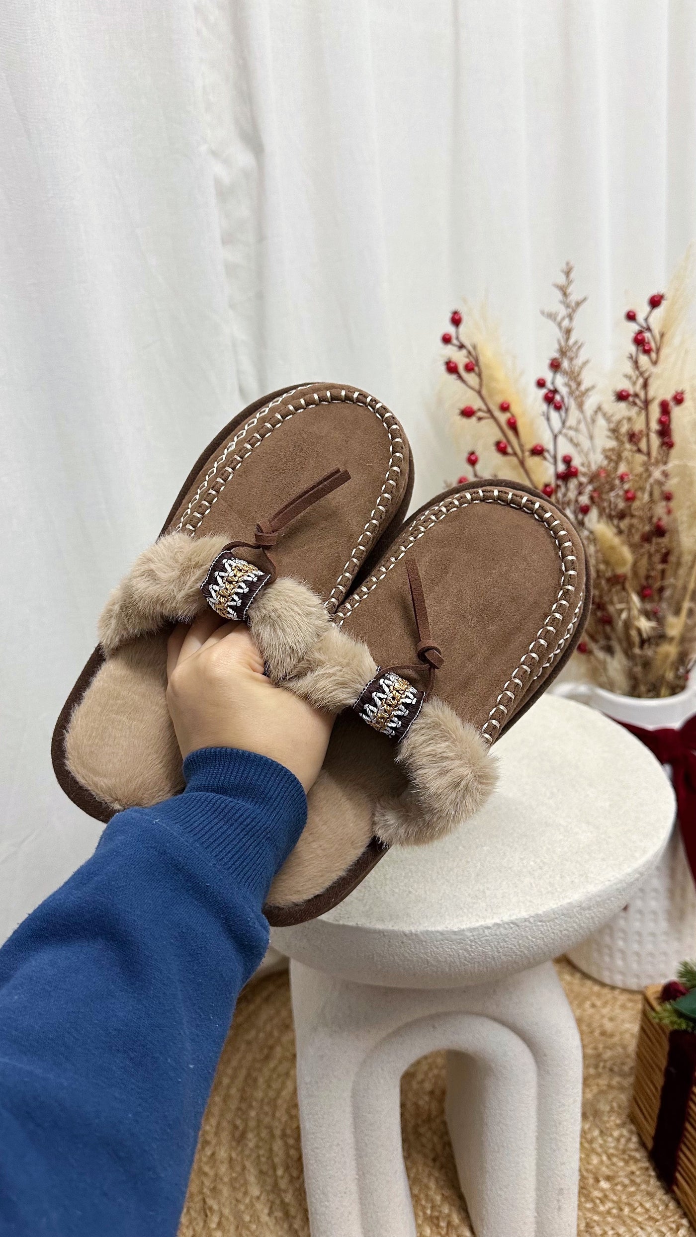 Embroidered Trim Faux Fur Slippers - BROWN