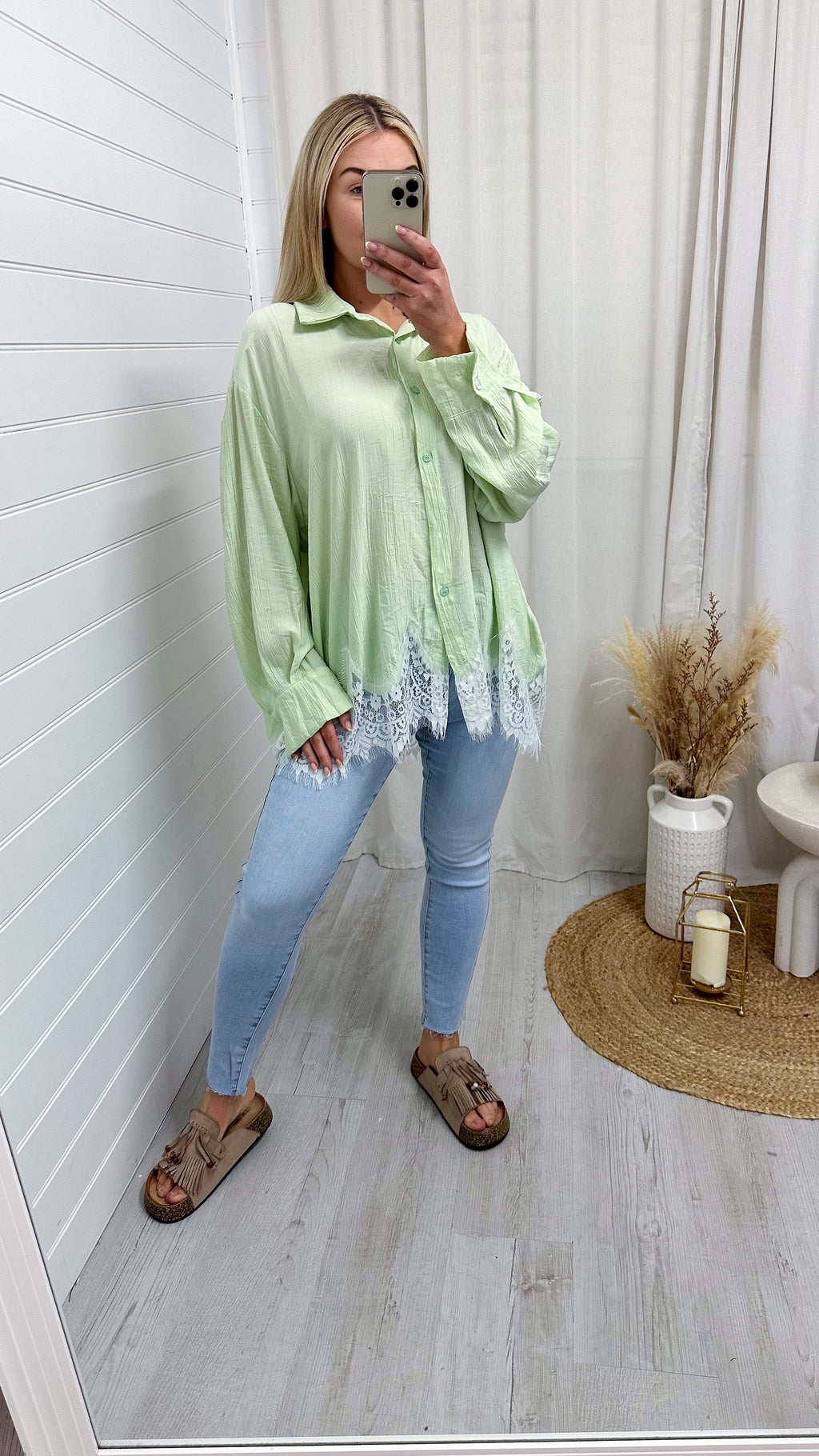 Lace Hem Crinke Shirt - GREEN