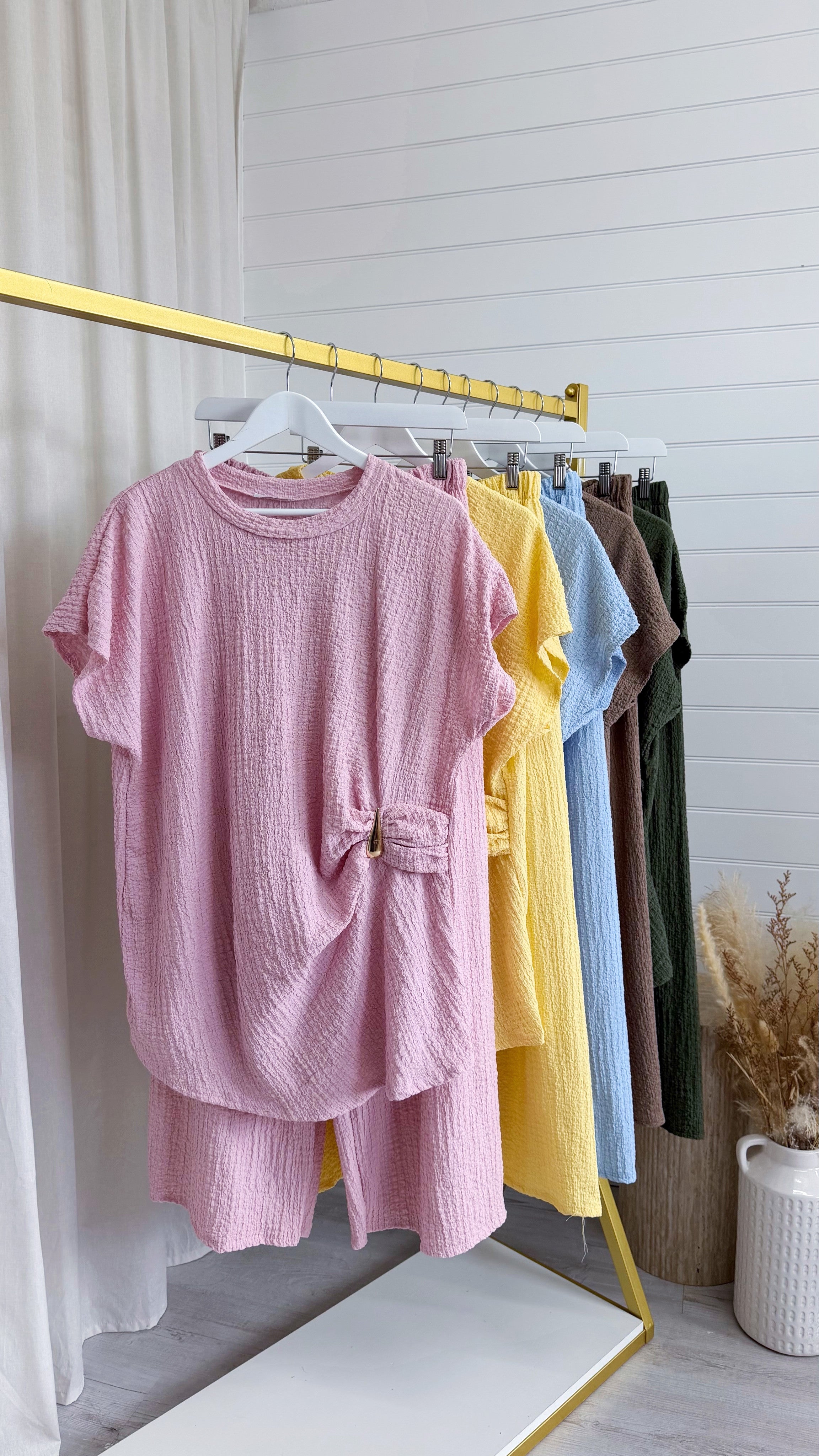Gold Clasp Ruched Top and Wide Leg Trousers Co-Ord - BABY PINK