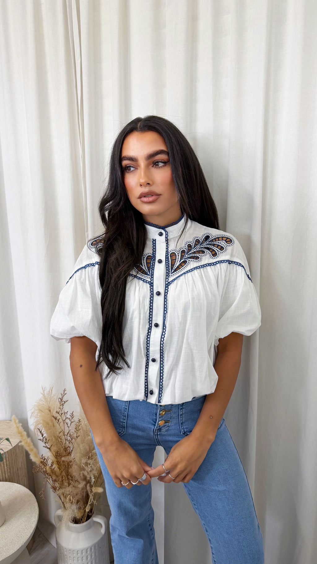 Paisley Embroidered Puff Sleeve Crop Blouse - WHITE