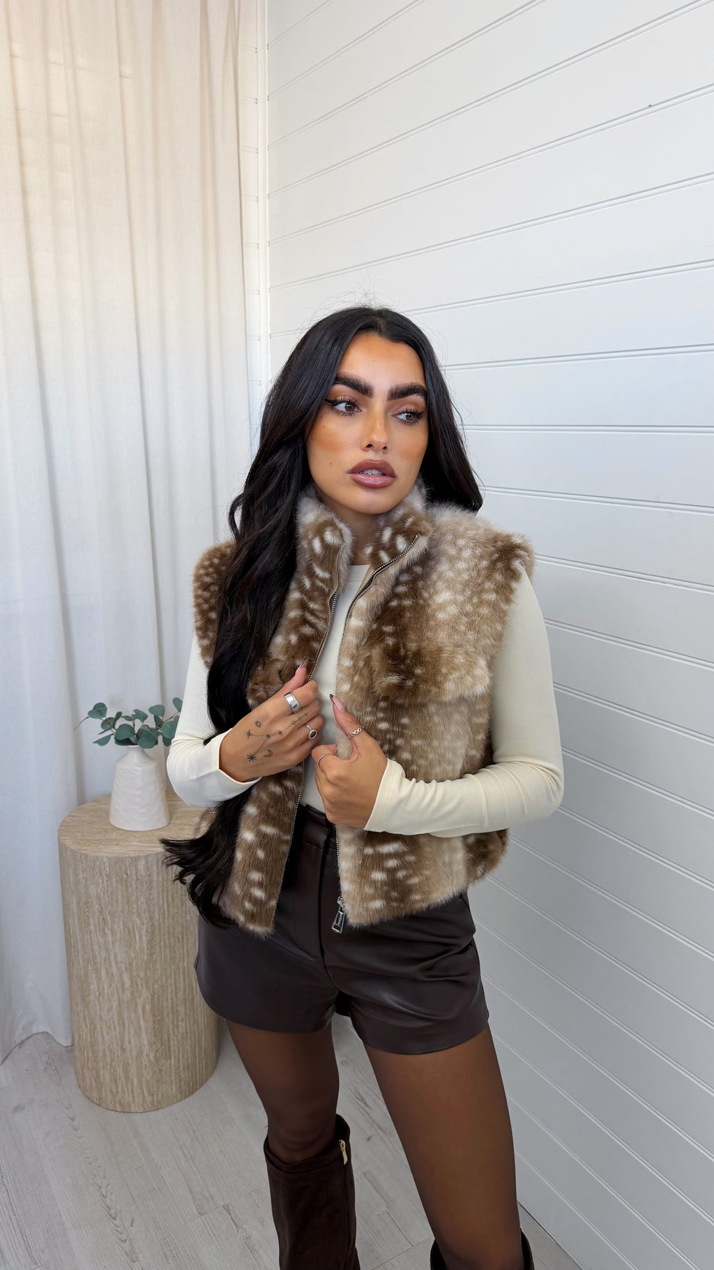 Cropped Faux Fur Deer Print Gilet - LIGHT BEIGE