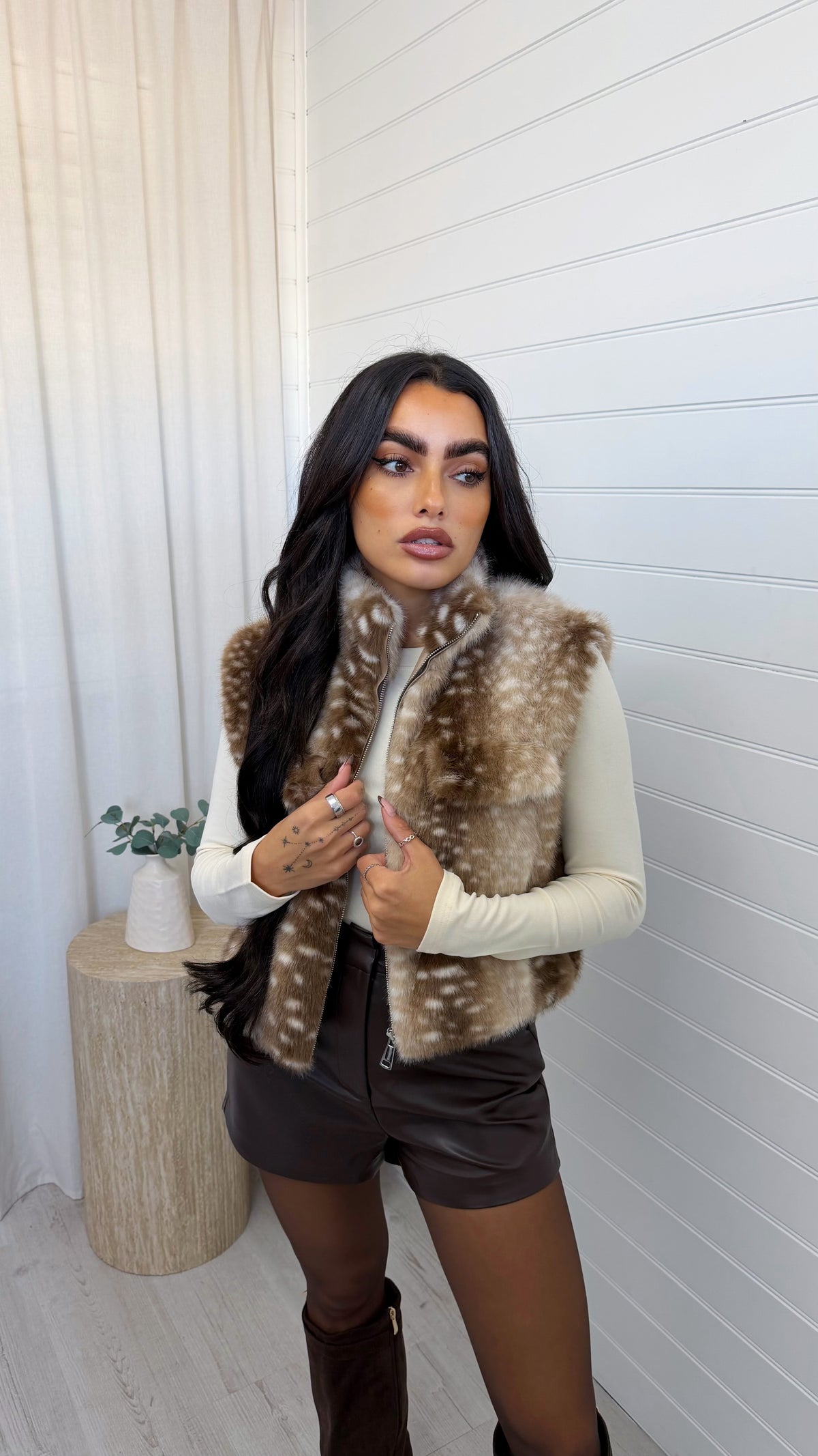 Cropped Faux Fur Deer Print Gilet - LIGHT BEIGE