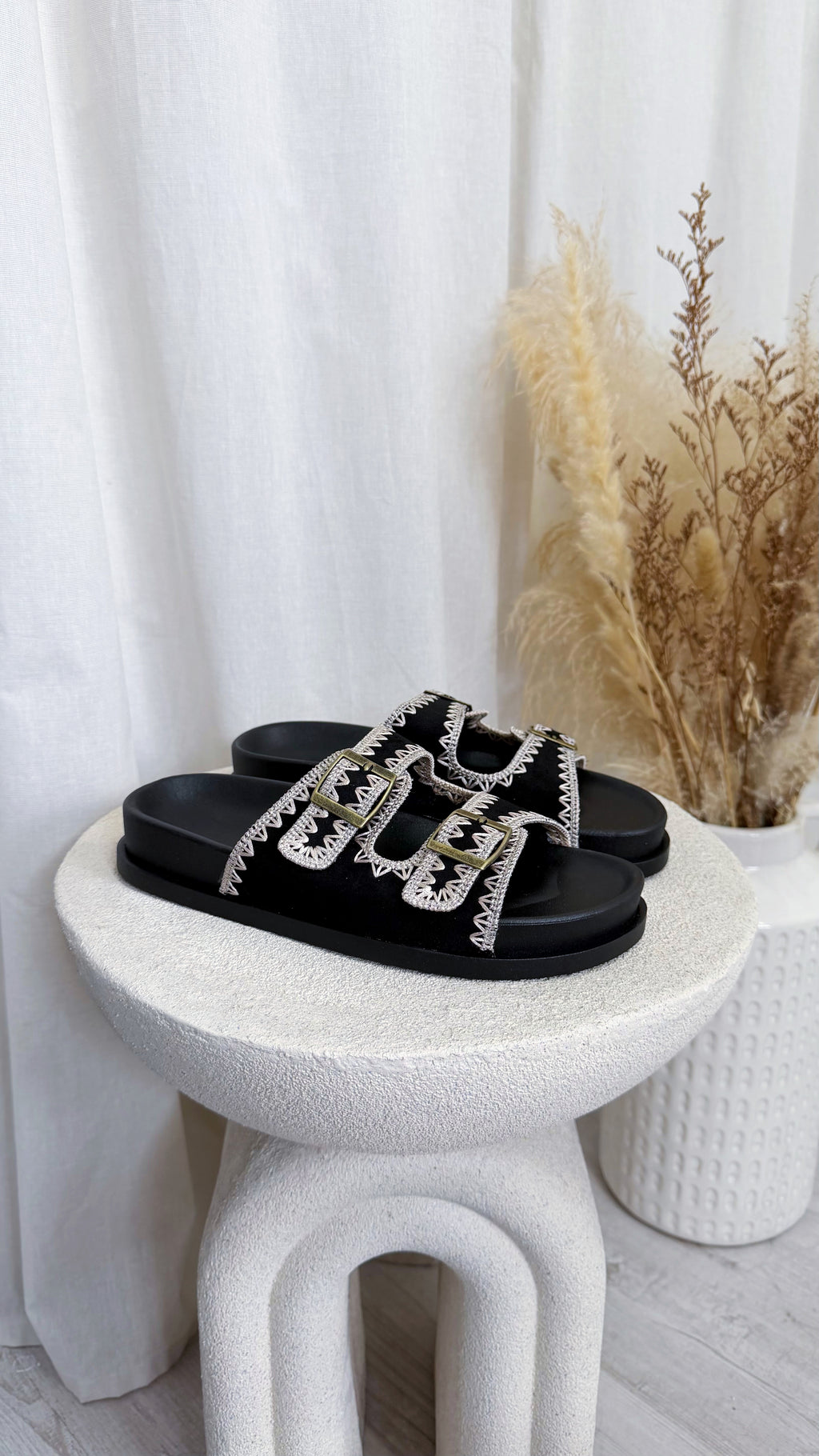 Stitch Trim Suede Sliders - BLACK