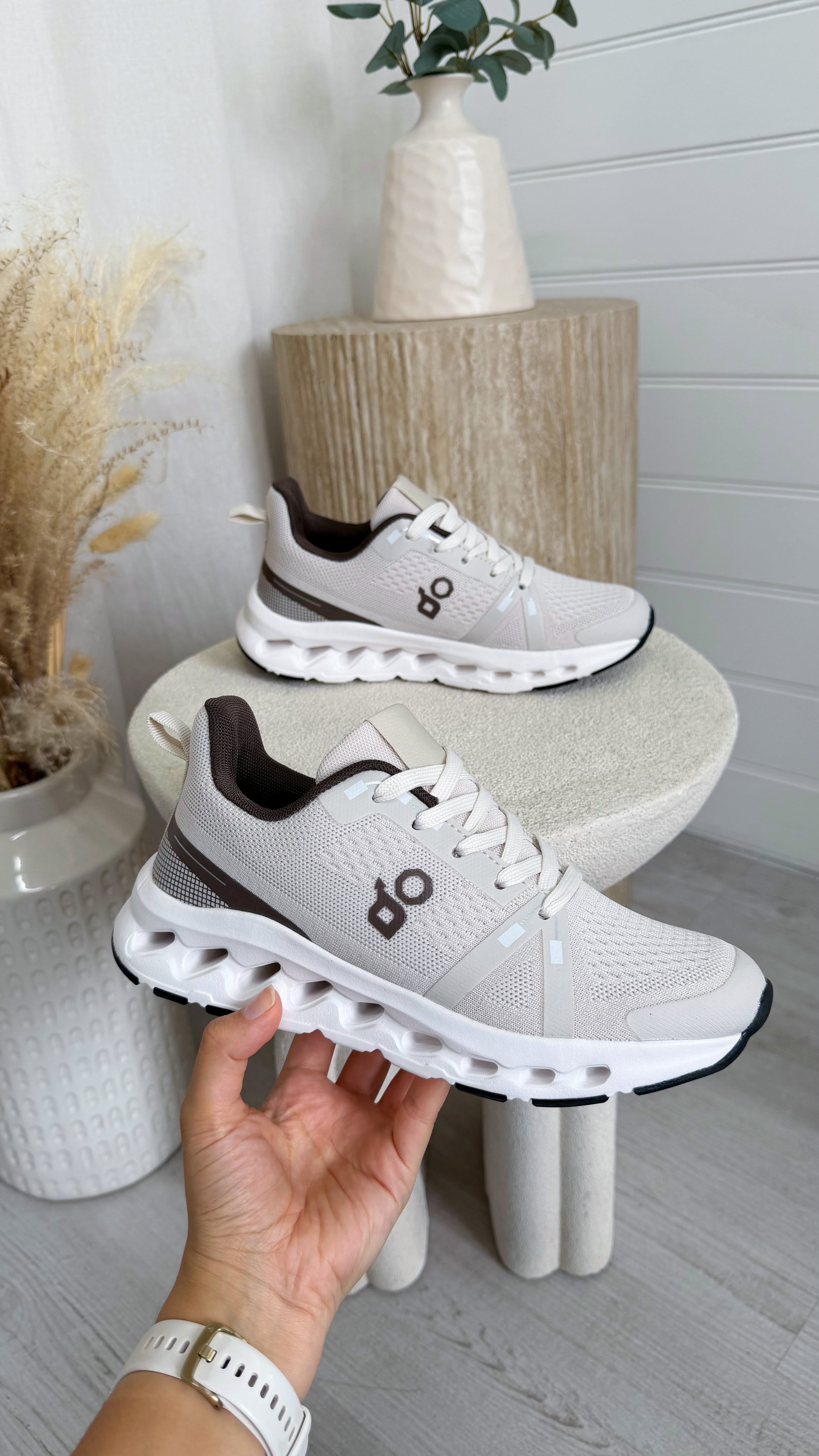 Foam Sole Running Trainers - BEIGE