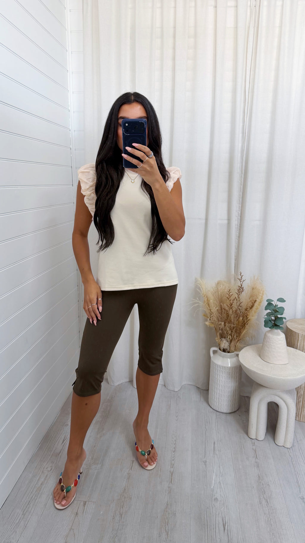 Body Sculpt Capri Leggings - BROWN