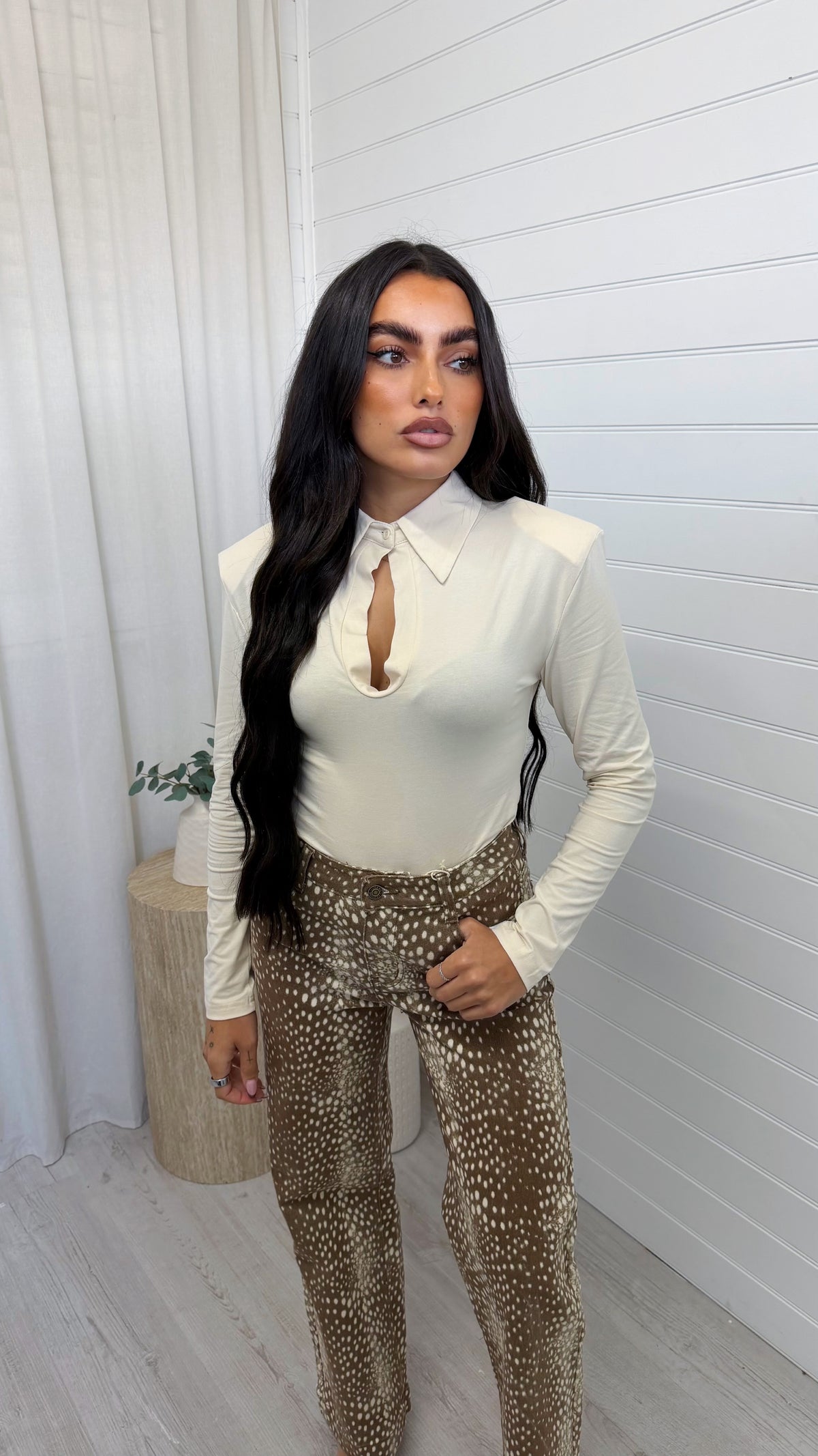 Shoulder Padded Key Hole Top - CREAM