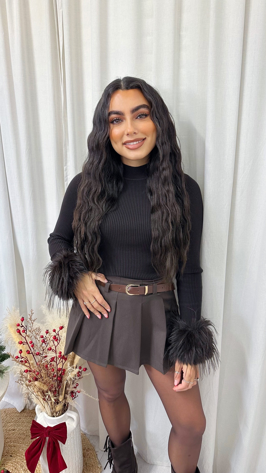 Ribbed Knit Feather Cuff Top - BROWN