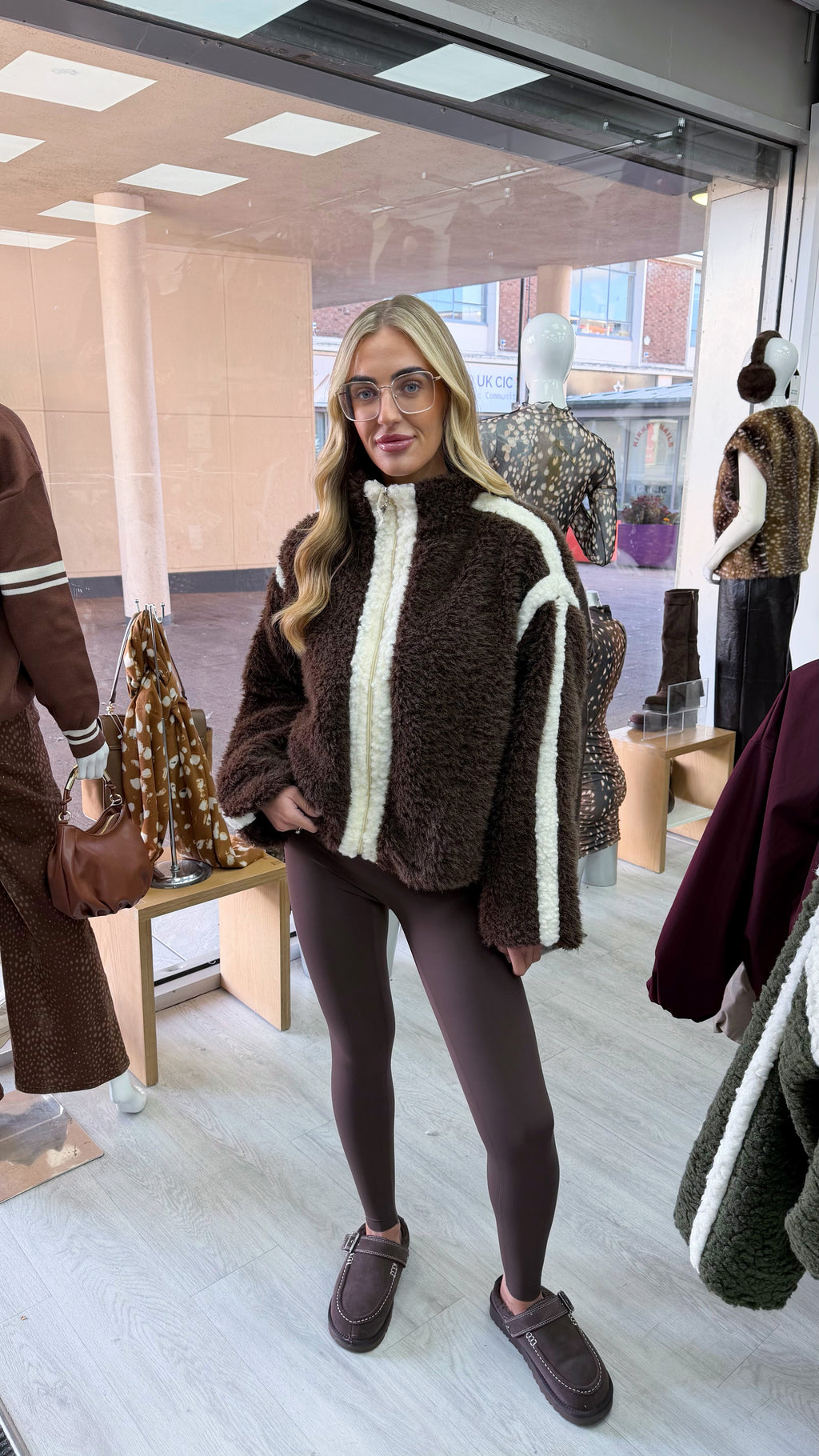 White Trim Fleece Jacket - BROWN