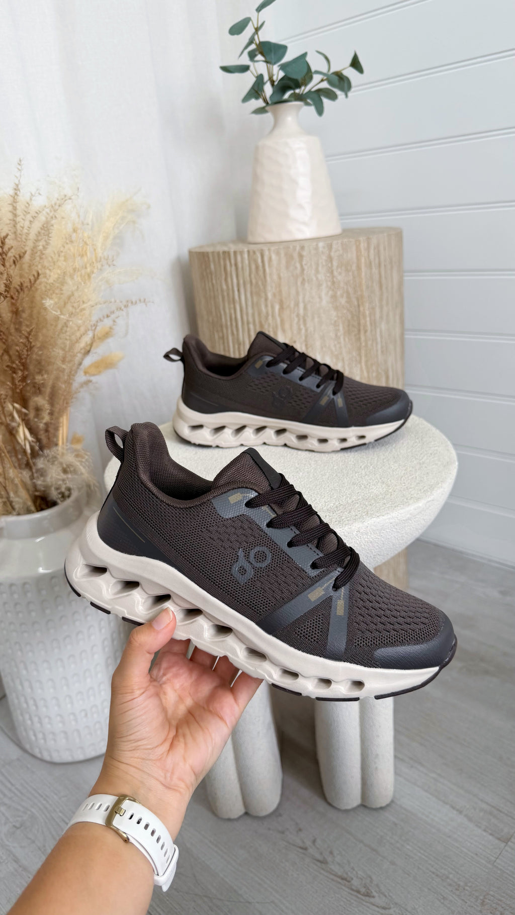 Foam Sole Running Trainers - BROWN