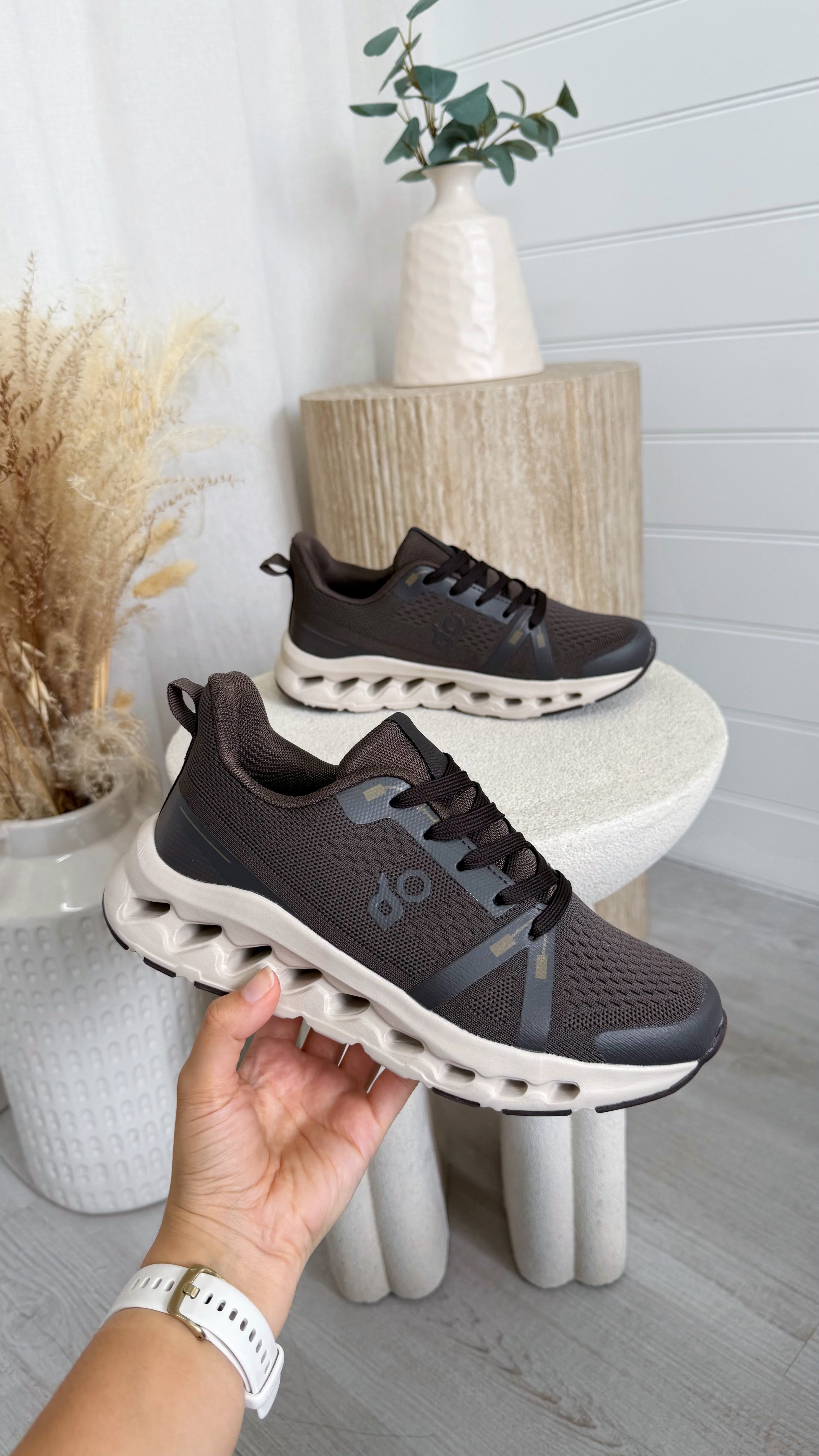 Foam Sole Running Trainers - BROWN