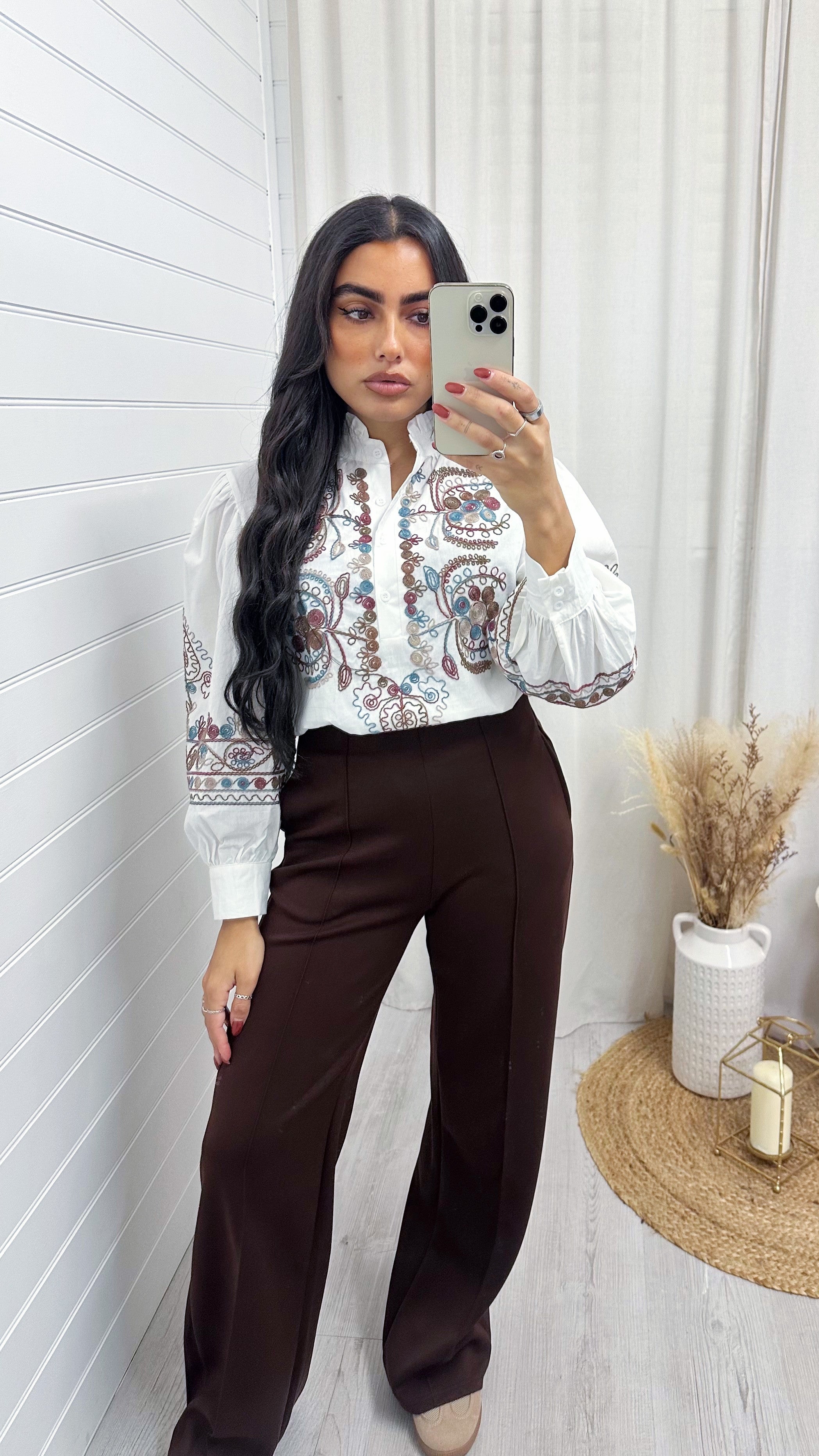 Embroidered Detail Puff Sleeve Top - WHITE