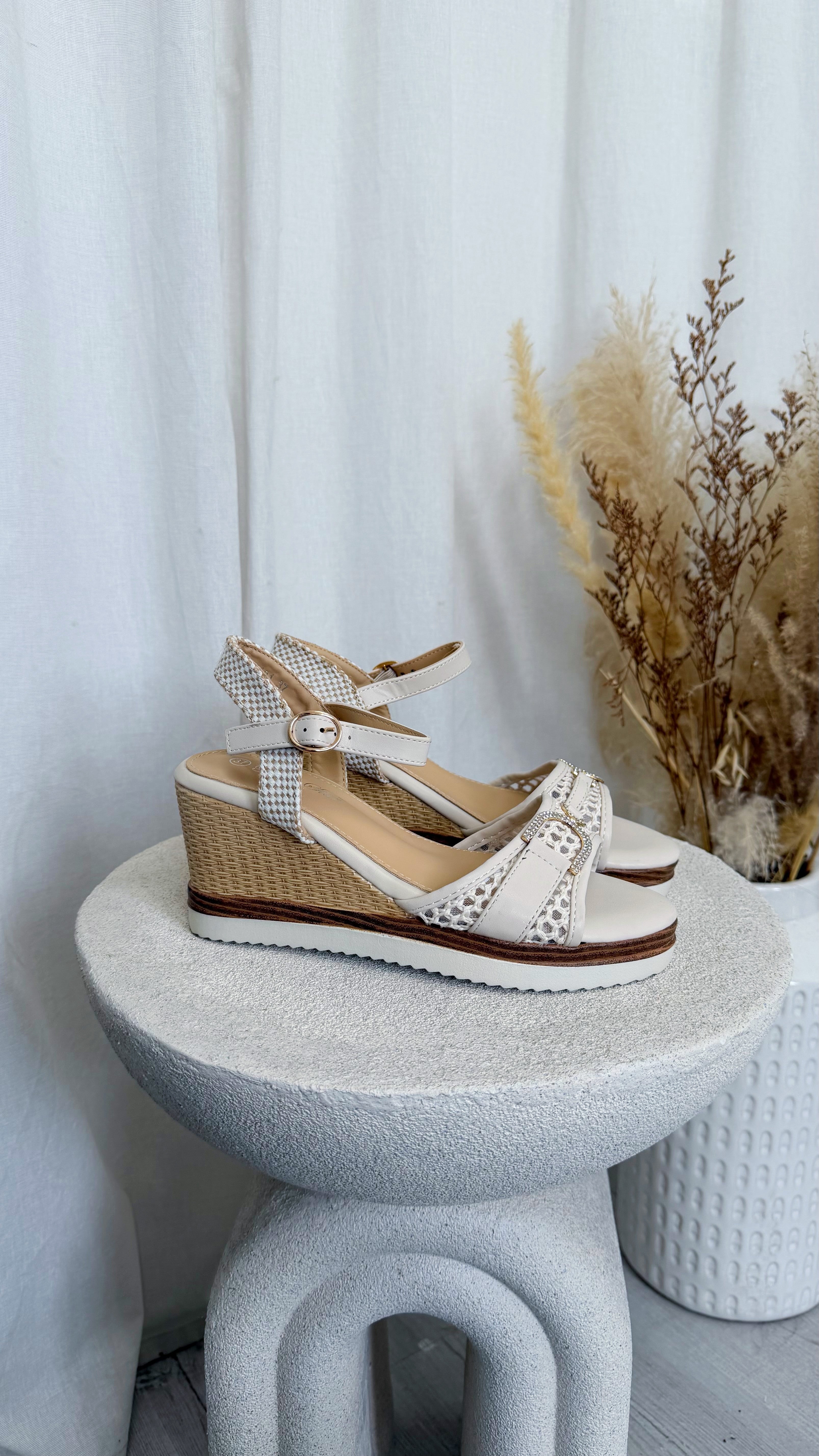 Lace Detail Wedge Sandals - BEIGE