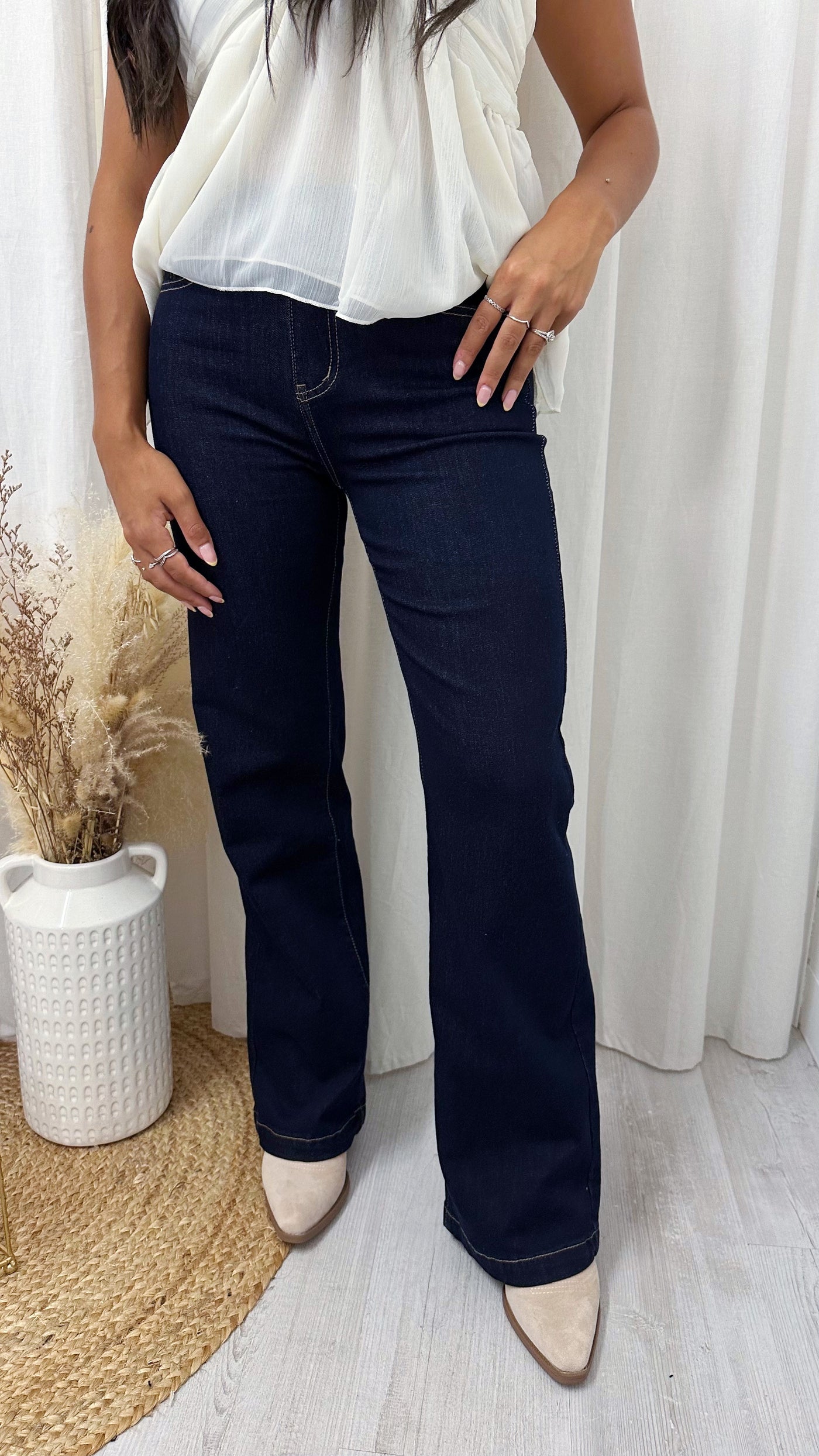 Straight Leg Stretchy High Waisted Jeans - DARK DENIM